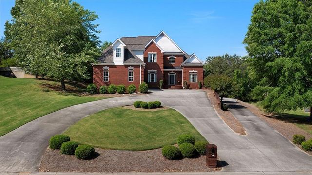 113 Vogel Street NE, Calhoun, GA 30701