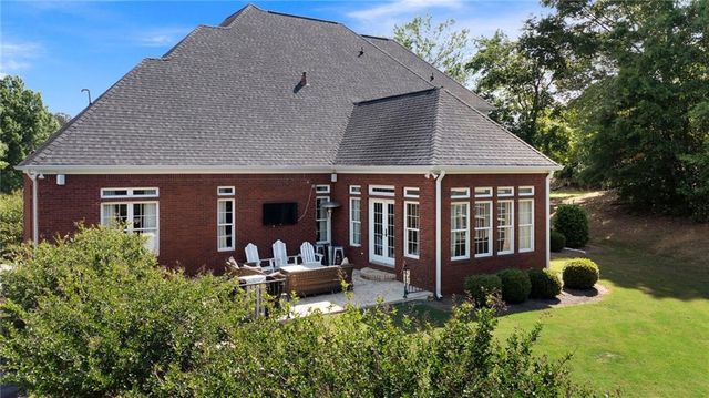 113 Vogel Street NE, Calhoun, GA 30701