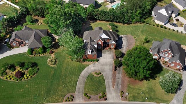 113 Vogel Street NE, Calhoun, GA 30701