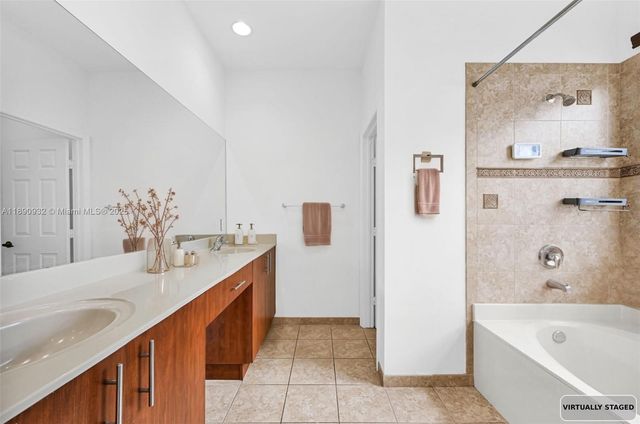 14954 SW 41st Ln, Miami, FL 33185