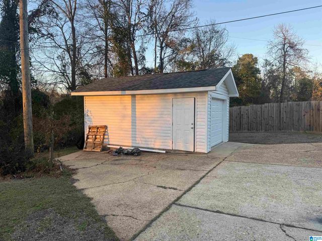 110 CIRCLEWOOD, Tuscaloosa, AL 35405