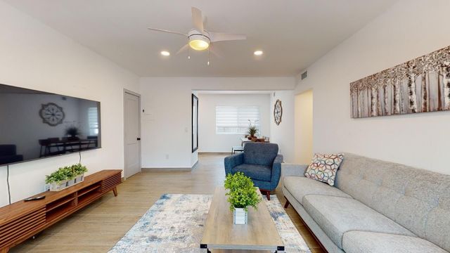 935 79th Terrace 1, Miami Beach, FL 33141