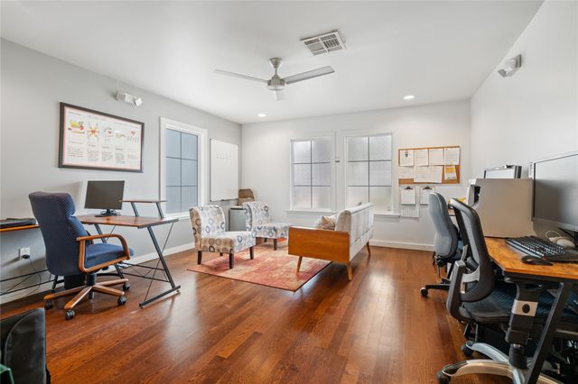 502 Thompson LN, Austin, TX 78742