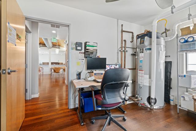 502 Thompson LN, Austin, TX 78742