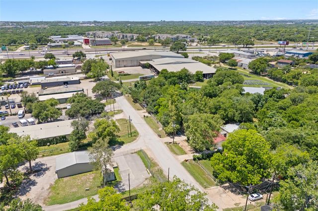 502 Thompson LN, Austin, TX 78742