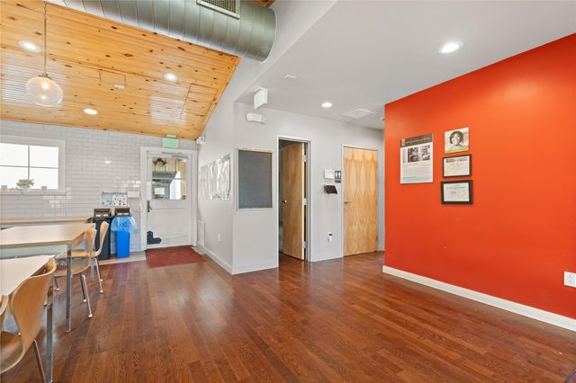 502 Thompson LN, Austin, TX 78742