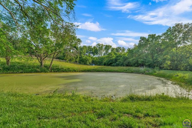 2715 SE Downing RD, Topeka, KS 66605