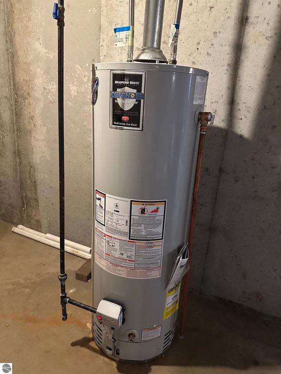 Image 47 of property listing at 1511 Eastpointe Drive, Mt Pleasant, MI 48858