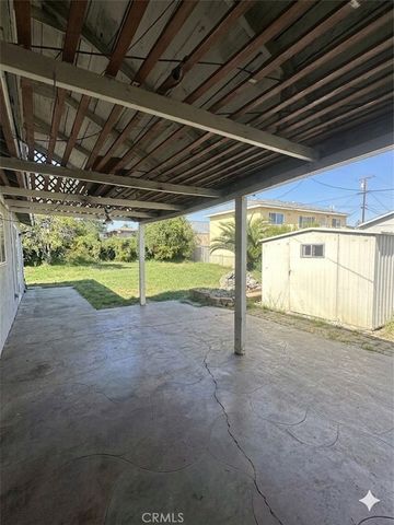 1445 104 st, Los Angeles, CA 90047