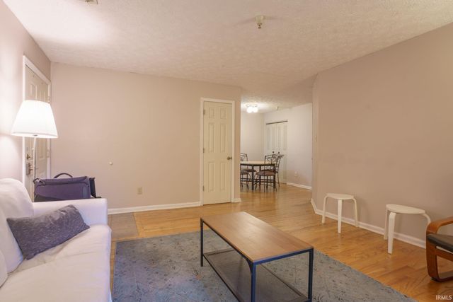 3200 E John Hinkle Pl Apt C, Bloomington, IN 47408