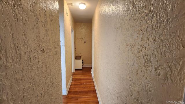 4 Maple Drive 6H, Great Neck, NY 11021