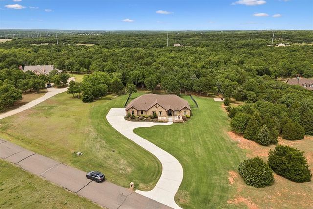 13281 Rock Hollow Circle, Arcadia, OK 73007