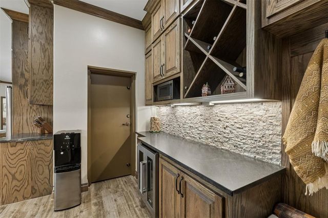 13281 Rock Hollow Circle, Arcadia, OK 73007