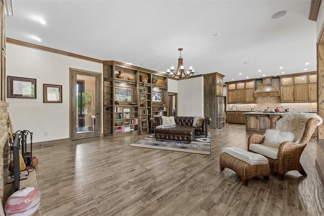 13281 Rock Hollow Circle, Arcadia, OK 73007