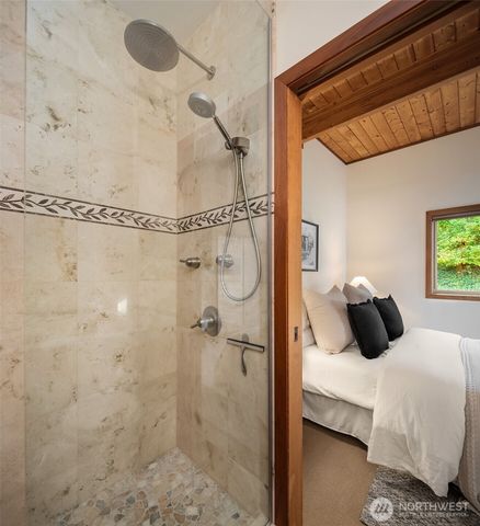 22505 Deppman Road SW, Vashon, WA 98070