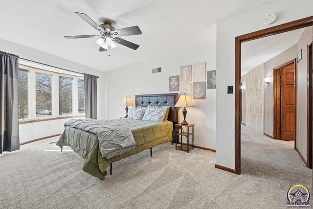 7600 SW Oxfordshire RD, Topeka, KS 66614