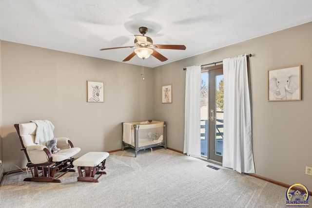 7600 SW Oxfordshire RD, Topeka, KS 66614