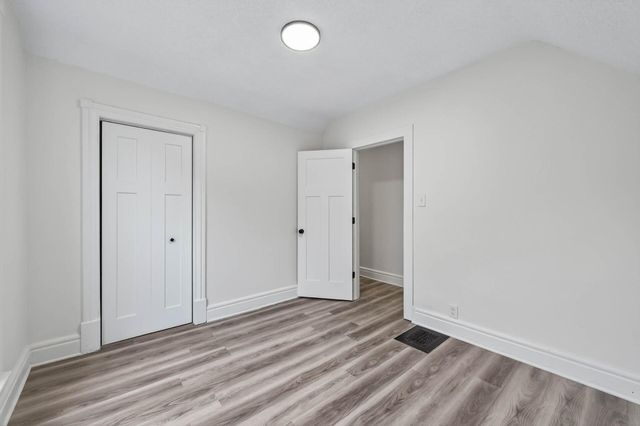 1181 Raymond Avenue, Saint Paul, MN 55108