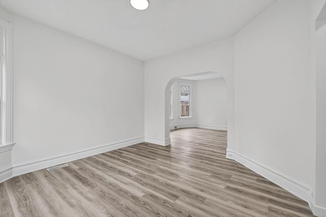 1181 Raymond Avenue, Saint Paul, MN 55108