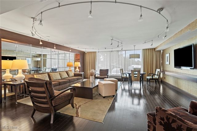 12900 Lake Avenue 710, Lakewood, OH 44107