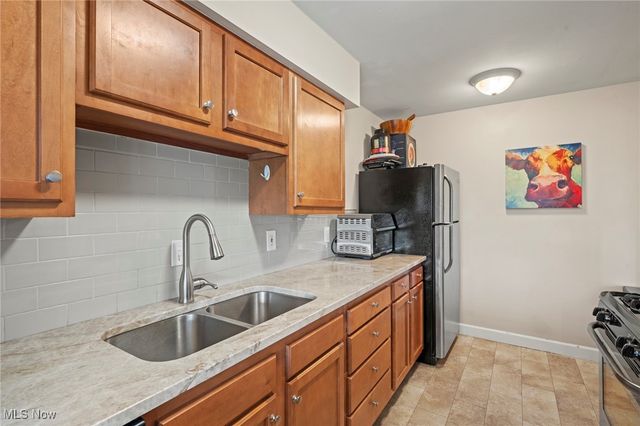 12900 Lake Avenue 710, Lakewood, OH 44107