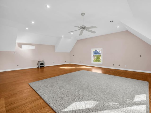 1618 Kensington Road, Hendersonville, NC 28791