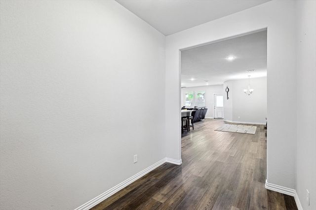 808 Feather Edge Drive, Springtown, TX 76082