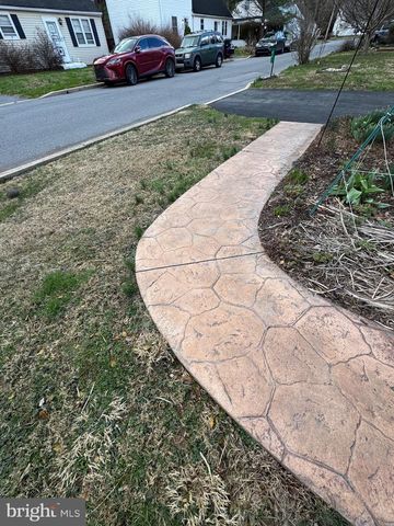 86 VILLAGE DR, Mountville, PA 17554