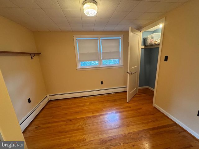 86 VILLAGE DR, Mountville, PA 17554