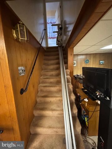 86 VILLAGE DR, Mountville, PA 17554