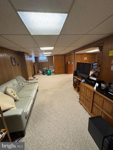 86 VILLAGE DR, Mountville, PA 17554