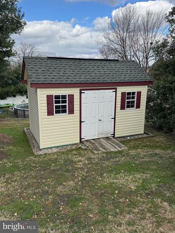 86 VILLAGE DR, Mountville, PA 17554