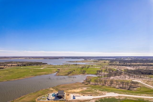 220 Lakeshore Lane, Windom, TX 75492