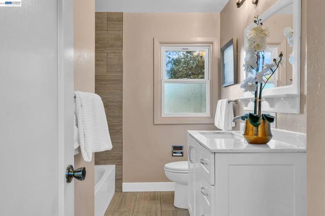 4628 Fieldbrook Rd, Oakland, CA 94619