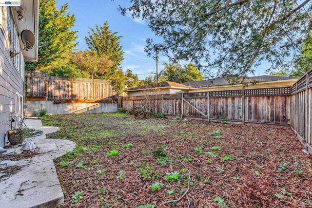 4628 Fieldbrook Rd, Oakland, CA 94619