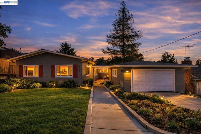 4628 Fieldbrook Rd, Oakland, CA 94619