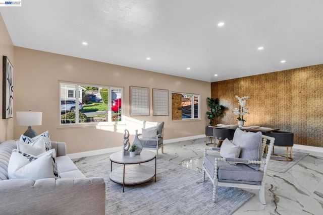 4628 Fieldbrook Rd, Oakland, CA 94619