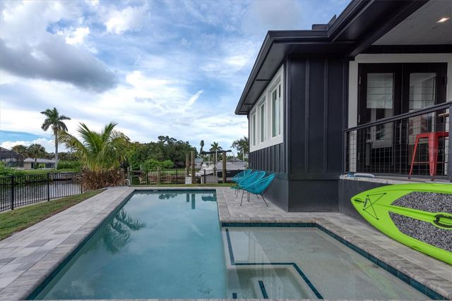 3001 BANYAN WAY, Punta Gorda, FL 33950