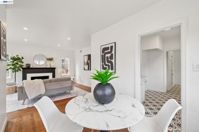 1856 Almond Ave, Walnut Creek, CA 94596