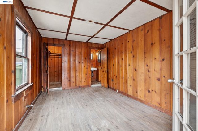 1856 Almond Ave, Walnut Creek, CA 94596