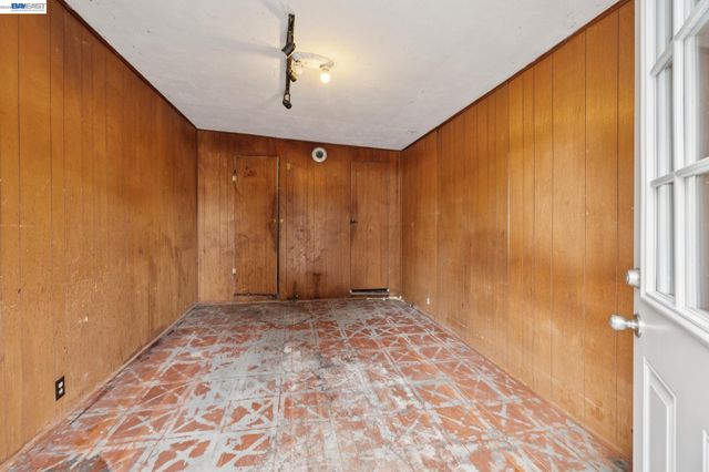 1856 Almond Ave, Walnut Creek, CA 94596