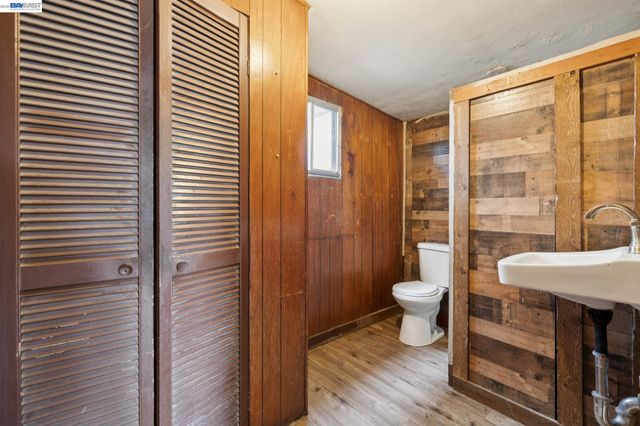 1856 Almond Ave, Walnut Creek, CA 94596