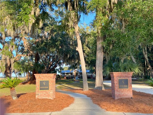 321 Harbour Island Circle, Waverly, GA 31565