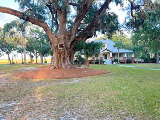 321 Harbour Island Circle, Waverly, GA 31565