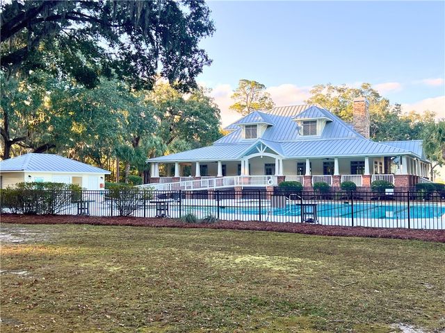 321 Harbour Island Circle, Waverly, GA 31565