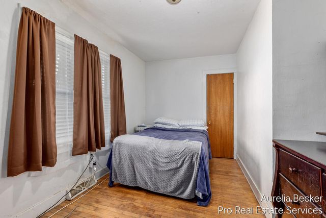 210 44th Street, Grand Rapids, MI 49548