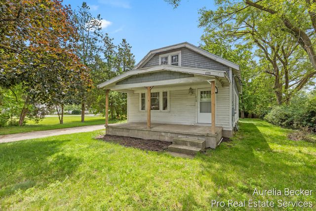210 44th Street, Grand Rapids, MI 49548