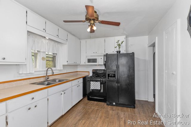 210 44th Street, Grand Rapids, MI 49548