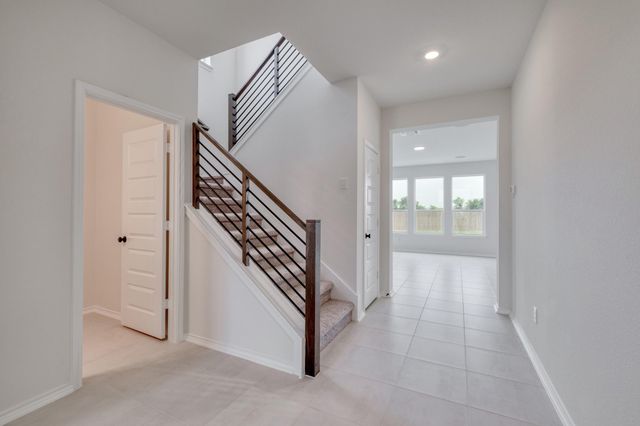 1324 Carriageway DR, Georgetown, TX 78626