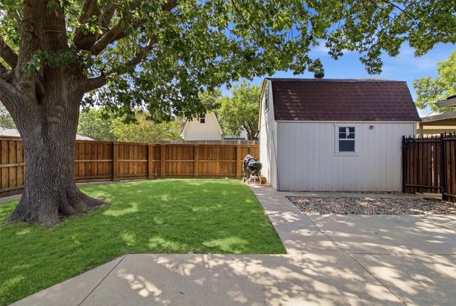 2701 Beau Drive, Mesquite, TX 75181